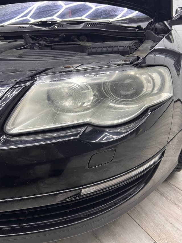 Far înainte de polish - mat, îngălbenit și zgâriat